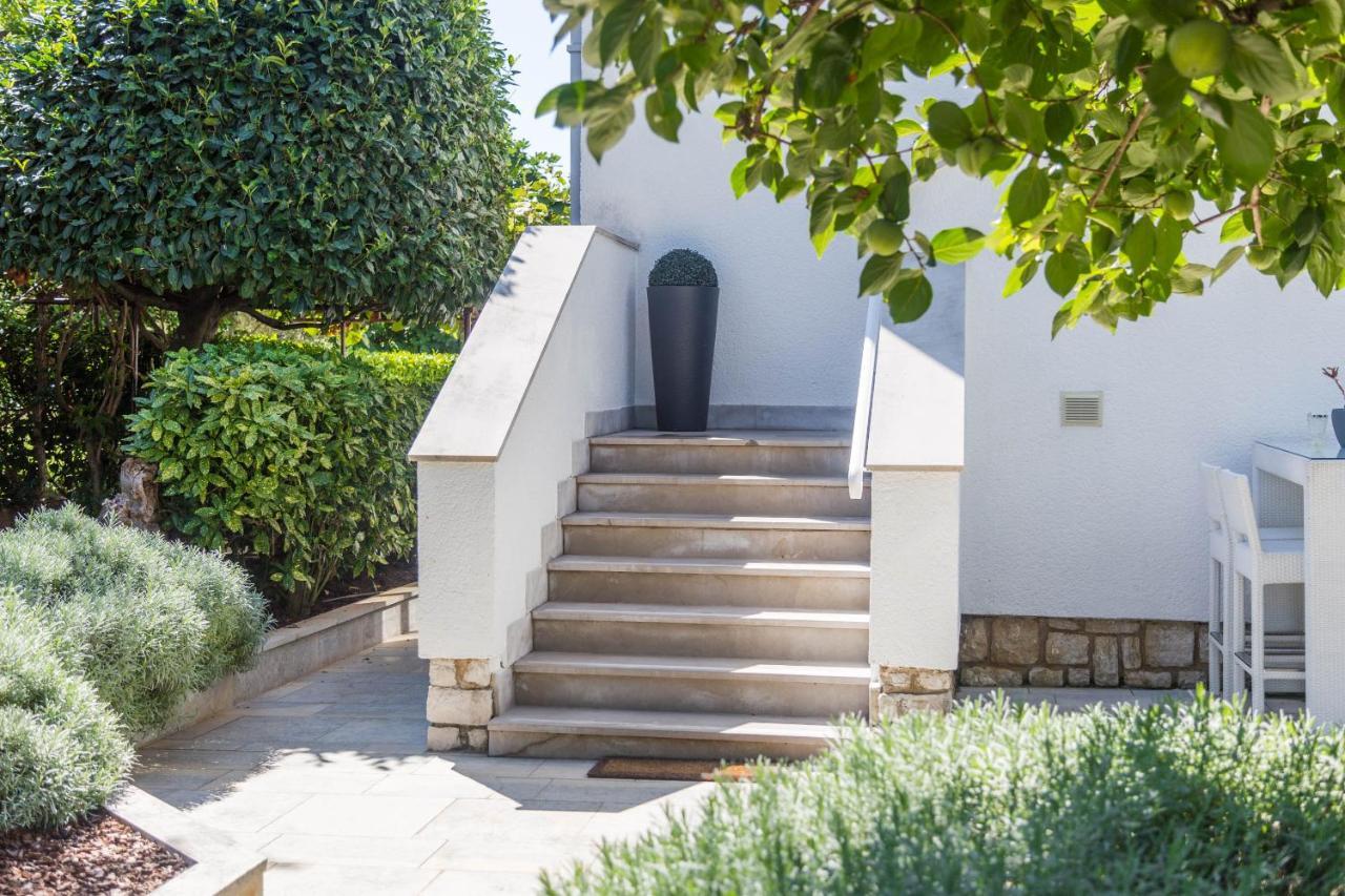 Guest house And Bori *